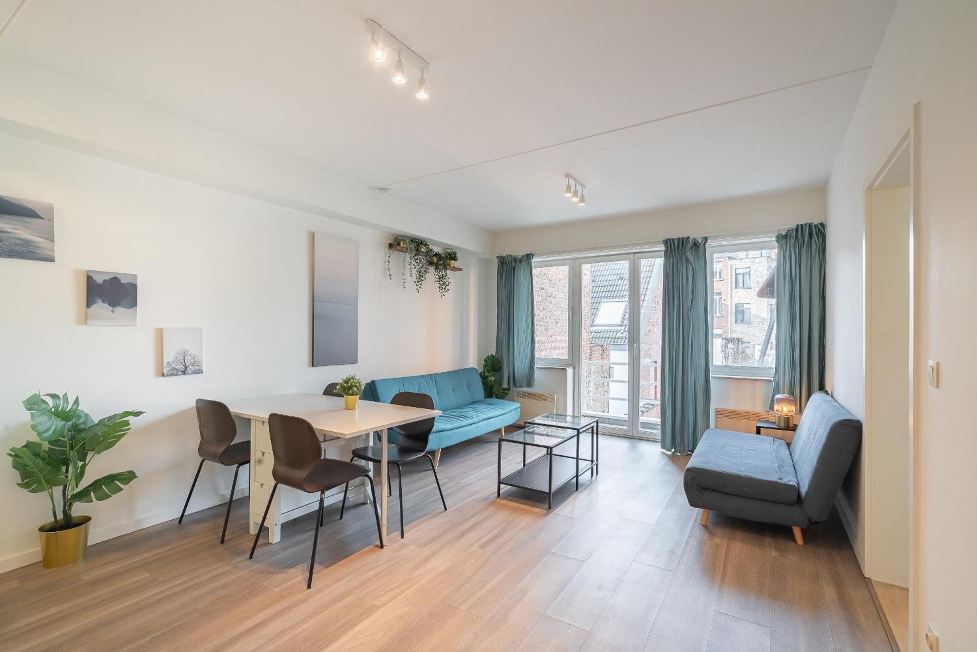 Bright In The Heart Of Apartment