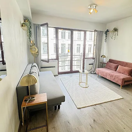 Bright Apartments In The Heart Of Antwerp Exterior photo